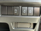 運転席より左右スライドドアを電動での開閉が可能で送り迎え時も便利です。