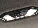 車両の詳細、ご質問につきましては、営業スタッフまでお気軽にご連絡下さいませ。遠方のお客様には実車の詳細動画送信も承ります。お問合せをお待ち致しております。