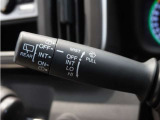 【バリアブル間欠ワイパースイッチ】車速に応じてワイパーの間隔を自動的に調整する機能。雨の量や車速に応じてワイパーの間隔を最適化し、視界を確保することができます。