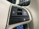 【アダプティプクルーズコントロール】先行車との車間距離を保ちながら、自動的に加速・減速、さらに停止まで自動追従します。安心・快適な装備です。高速道路などではとっても便利!