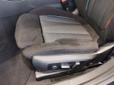 BMWプレミアムセレクション前橋では、高年式低走行モデルからMモデル、年式が経ちなかなかディーラーでは見かけないモデルまで幅広いラインナップで認定中古車を取り扱っております。品質に自信があります。