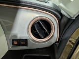 運転席のエアコン吹き出し口です。