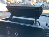 使いやすい場所に豊富な収納スペース♪