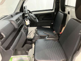より多くの一般の方へ車を届けれればと思っておりますので同業者様への販売は極力控えさせて頂いております。ご了承下さい。