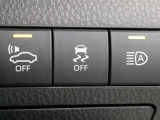 滑りやすい路面等で走行安定性を確保する、S-VSC(ステアリング協調車両安定性制御システム)が装備されています。