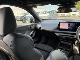 他社では車両価格が安くても膨大な諸経費で総支払額が高いケースが多く見受けられます&hellip;当社では整備費&保証料込価格になりますのでご安心です♪