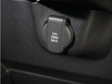 ◆12V電源ソケット◆スマートフォンの充電等にも便利な電源ソケット!使いやすい場所に装備されています。