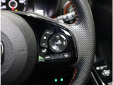 アダプティブクルーズコントロール設定スイッチ  予め設定した速度で定速走行。先行車に近づいたら、システムが先行車との距離や速度差を測定し、自動的に加減速。ちょうどいい距離でついていきます(^^)v