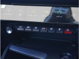 【トグルスイッチ】ハザードランプ、前後のデフロスターなど、頻繁に使用する機能をワンタッチで操作できます。