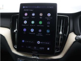 Google搭載のボルボなら、車内にいながら多彩なデジタルライフをお楽しみいただけます。Google Playから必要なアプリをダウンロードして、有意義な移動時間を楽しみましょう。