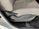 延長保証につきましてはお求めいただく車両によって保証料が異なりますので、当店スタッフまでお気軽にお問い合わせくださいませ。