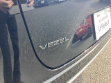 「VEZEL」ロゴもブラックです