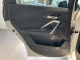 BMWの4輪駆動システム、xDriveを搭載。路面状況に応じて前後の駆動力を制御し、さまざまなシーンで安定した走行をサポートします。
