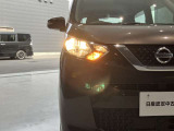 純正ハロゲンライトです☆先行車または対向車や周囲の明るさに応じ、ハイビーム(上向き)とロービーム(下向き)が切り替わるハイビームアシスト付きです♪