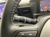 スマートフォンなどの充電に便利なUSBジャック。運転席からも助手席からも使いやすいです。