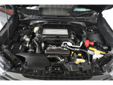 1.8L水平対向直噴ターボエンジンを搭載したモデルの型式です。力強い加速と高い走行安定性を両立している点が大きな特徴です。