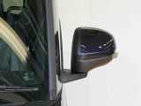 便利な電動格納ミラー付きです