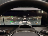 先進的な14.3インチメーターが運転席正面に広がり、コックピットを上質に演出