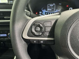ステアリングスイッチ装備!運転しながら手元でオーディオの操作などができます。
