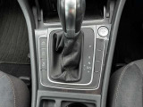最新鋭の自社整備工場にて、車検・点検は勿論の事、あらゆるご要望にお応えすべく輸入車ディーラーならではの最新のコンピューターシステムとベテランの整備士がバックUP!