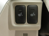 運転席と助手席にはシートヒーターも付いています!