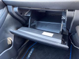 車検証などを保管するグローブボックス