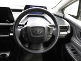 各操作スイッチなどもハンドルから手を放すことなく操作可能で安全運転に支援いたします!