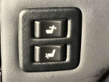 パワーシートでシートポジションの細かな設定が出来ます。