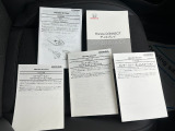 取扱説明書や新車時からの保証書などしっかり有りますよ!