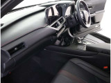 見通しのよいすっきりとした視界で、誰でも運転しやすいです。運転のしやすさは疲れにくさにも繋がりますよ♪