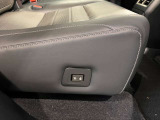 後席電動格納シートのスイッチ