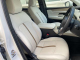 【運転席パワーシート&ドライビングポジションメモリー機能】運転手にあったシートパターン設定可能です。