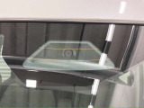 【デュアルセンサーブレーキサポートII】フロントガラス上部にあるセンサー部です。単眼カメラとミリ波レーダーで車両前方の状況を検知し各種制御を行います。衝突被害軽減ブレーキ・誤発進抑制機能 等