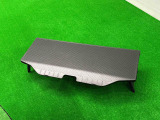 ラゲージアンダーボックスの蓋であるデッキボードを取り外して,レジャー時にテーブルとして使用できる便利なラゲージアイテムです