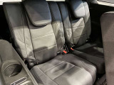 車両は屋内展示しておりますので天候に関係なくごゆっくりコンディションご確認頂けます。車両を倉庫へ保管している場合が御座いますのでご来店前に在庫確認頂けると幸いです。TEL072-784-8800