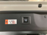 【パワーバックドア】荷物で手が塞がってても大丈夫!リモコンでピッ!力要らずでラクラク開閉!