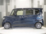 整備代金を車両本体価格に含んでおります。法定点検整備または定期点検を実施し、点検記録簿を発行致します。
