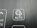 【プロパイロットパーキング】スイッチ操作だけで、駐車時に必要なすべての操作(ハンドル操作やアクセル・ブレーキ、前進・後退等)をシステムが自動で制御し、駐車を支援する技術です♪