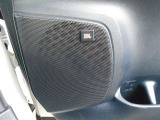 JBL製スピーカー付いてます!!