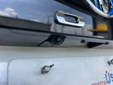 車庫入れもお任せのバックカメラが付いて、後方確認もラクラク♪安全に車庫入れも可能です。便利な機能ですが、バックカメラを過信せず、目視もお忘れなく。