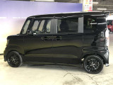 エンジンルーム、室内、クリーニング済みです。厳選したお車を屋内展示場にて展示中☆車両品質には自信がございます!ぜひ一度ご来店ください!!