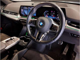 ☆センターパネルを運転席側に僅かに傾けたBMW独特のインパネ☆【駆け抜ける歓び】はここからもスタートしております☆
