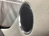 BOSE社との共同開発により室内空間にあった音響チューニングを施し、クリアで臨場感のあるダイナミックサウンドをお楽しみいただけます。
