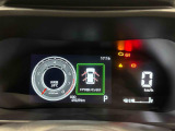 様々な車両情報を表示できるアクティブマルチインフォメーションメーターは4つのデザインからお好みをチョイス!