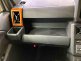 納車前にはプロのメカニックが、各部の点検を行います。ディーラーにしか出来ない品質、そしてサービスできっと満足していただけると思います!