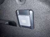 AC100V、1500Wのコンセントを車内に設置。アウトドアや駐車場で野外のコンセントとして利用できます。また、停電などの非常時にも使える便利な機能です!