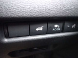 運転席からもバックドアを指先一つで開ける事が可能です♪