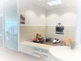 ショールーム2階には、【プライベート商談ルーム】3部屋やラウンジにマッサージチェアも完備