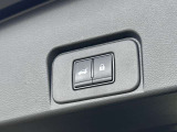 オートバックドアで荷物の出し入れも楽々