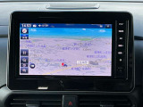 日産純正9インチメモリーナビ(MM222D-L)装備。スマートフォンによる部分地図更新、Bluetooth接続での音楽視聴、快適な画面操作と高音質なオーディオ再生。